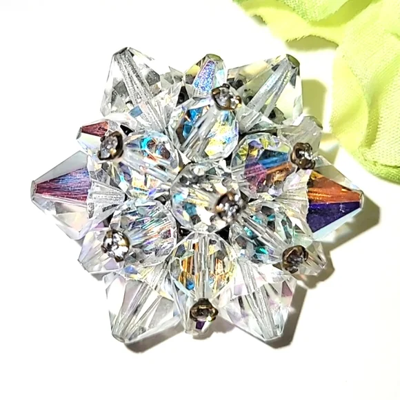AURORA BOREALIS CRYSTAL CLUSTER VINTAGE PIN BROOCH - Picture 7 of 7